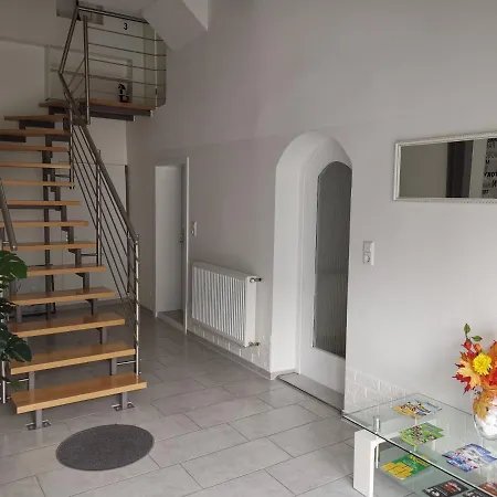 Apartament Jasmin Rust